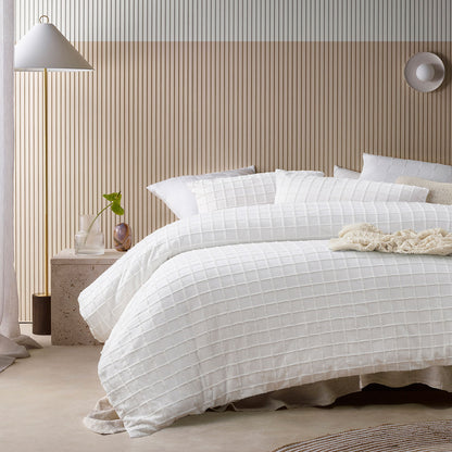 Vintage Design Homewares Parquet White Polyester Cotton Quilt Cover Set Queen